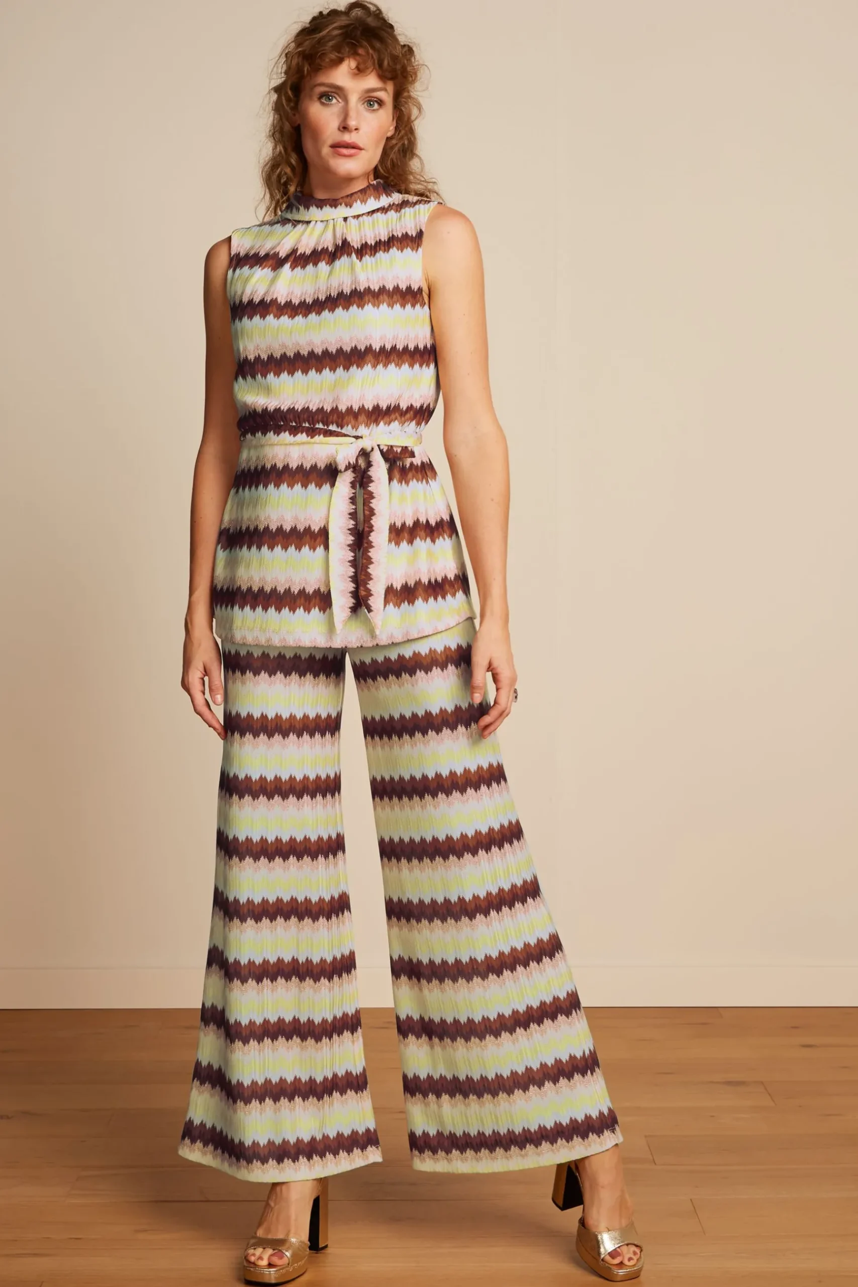 border_palazzo_pants_carmine_1.webp DAMES King Louie Border Palazzo Pants Carmine